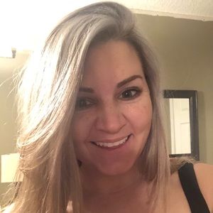 Meet your Posher, Juliette